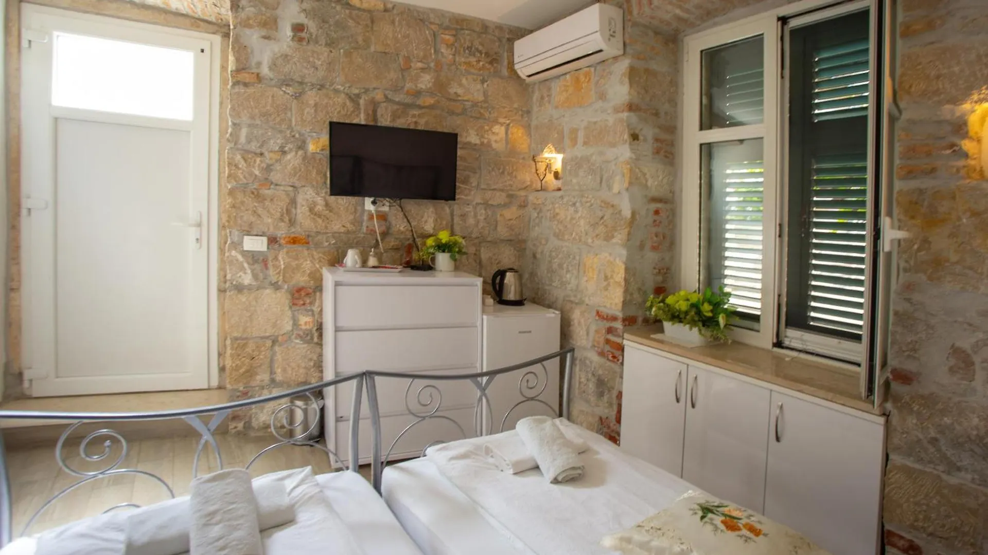 Downtown Spalato Private Rooms